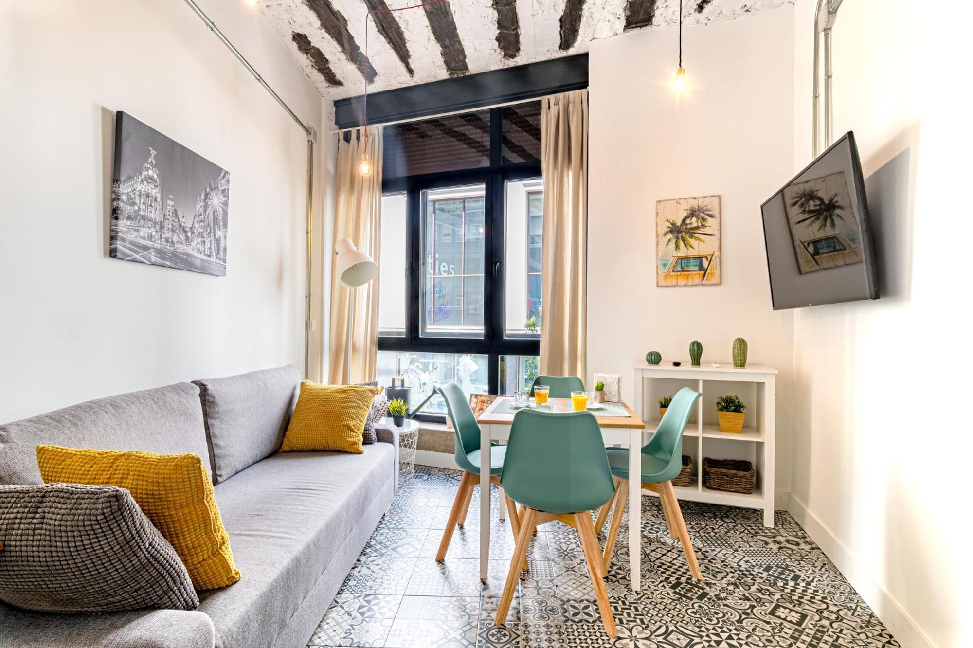 Vintage Apartment Near Puerta Del Sol Madrid Exterior foto